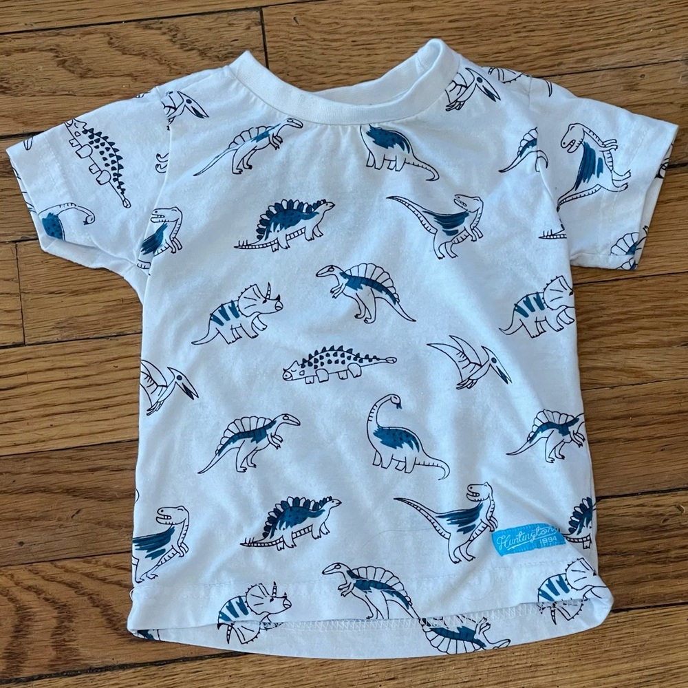 Huntington Dinosaur Short Sleeve Tee